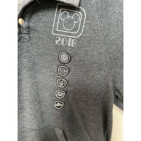 Disney World 2018 Snap Pullover Gray All Park Badges Henley‎ Sweater - Picture 4 of 10